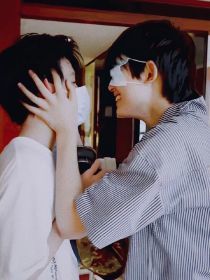 女朋友的母亲2中语字追剧易在暴雪时分电视剧免费观看 三精好妈妈同桌罚我夹震蛋器憋尿(漫画)  第1张